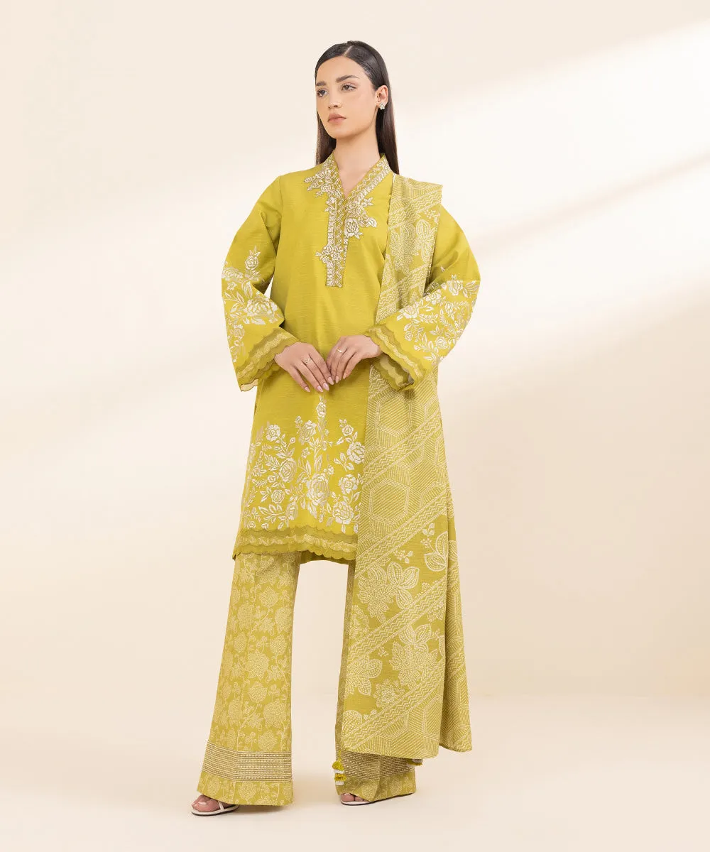 3 Piece - Embroidered Light Khaddar Suit