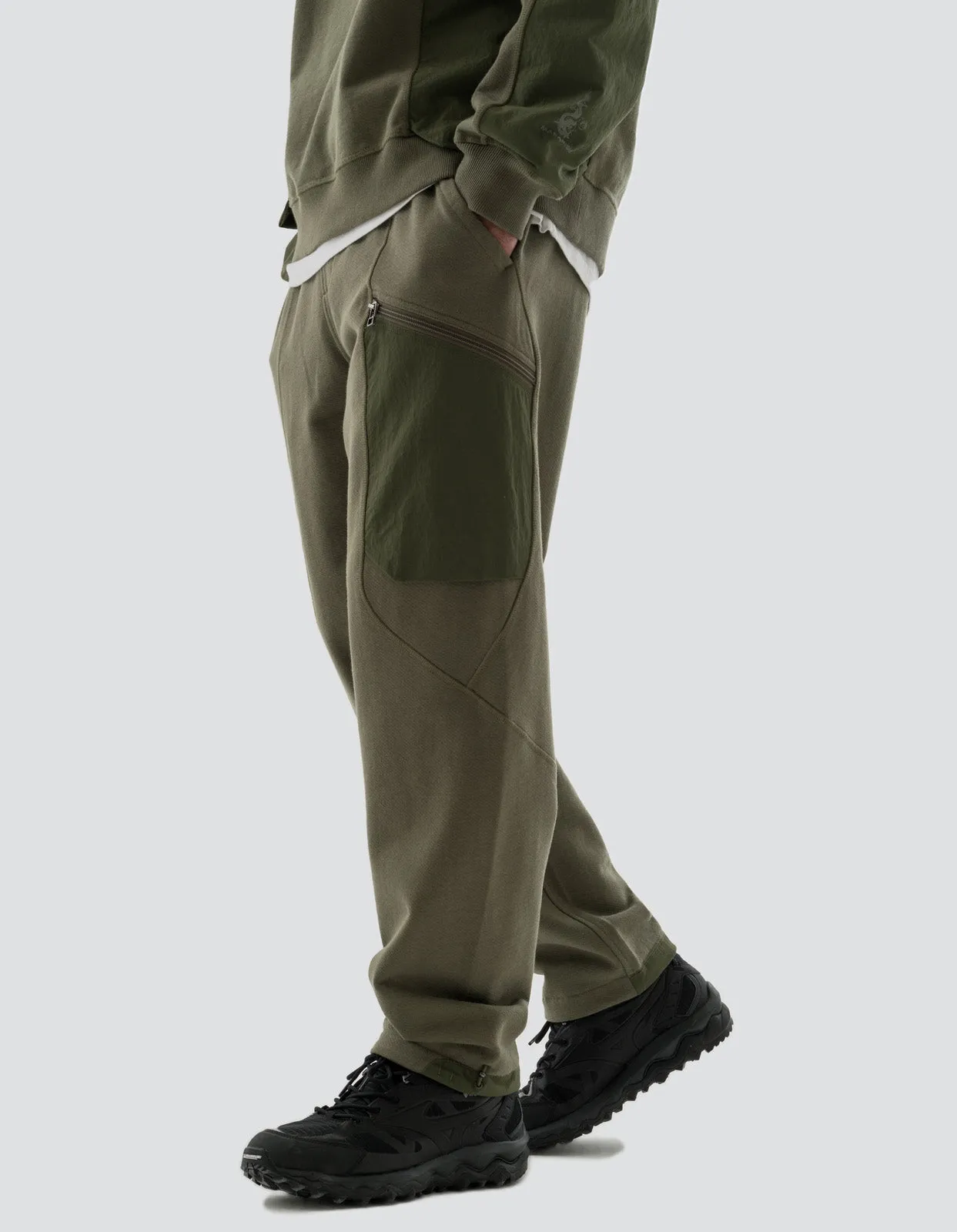 5286 Articulated Tech Cargo Sweatpants Olive OG-107F