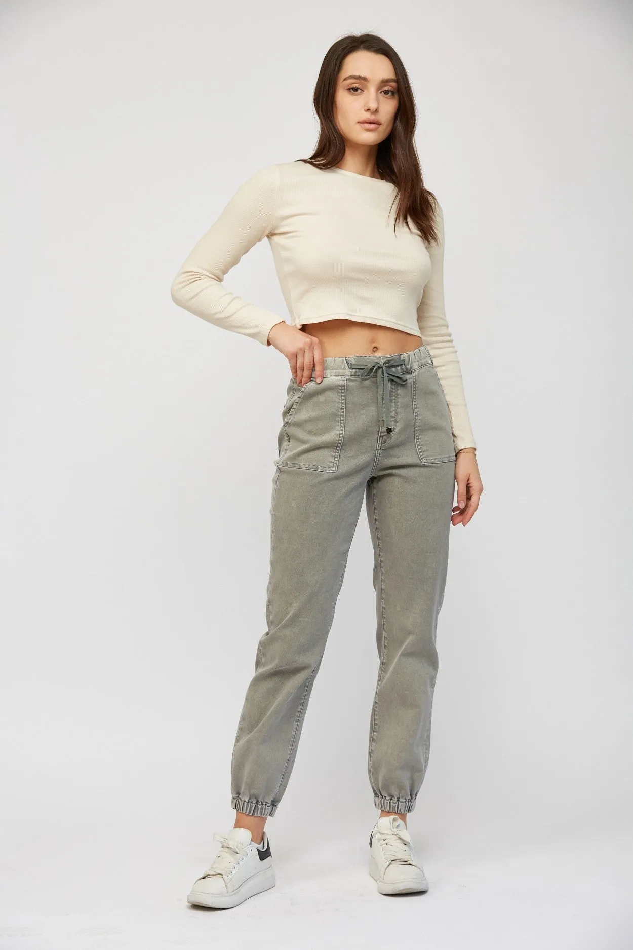 Ash Grey High Rise Jogger Crop | Mica