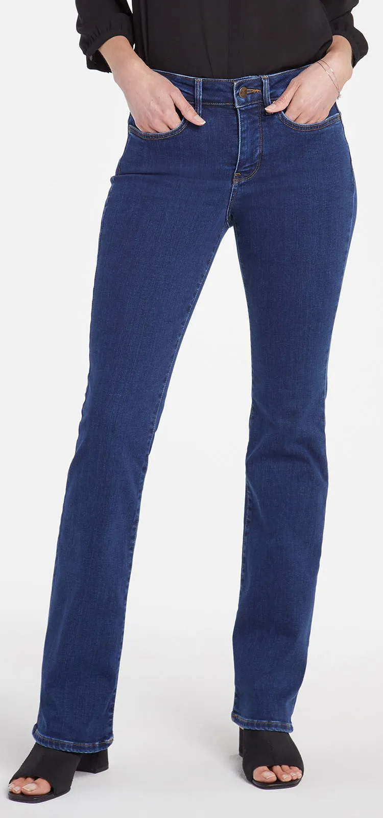 Barbara Bootcut Jeans Mediumblauw Premium Denim (Petite) | Quinn