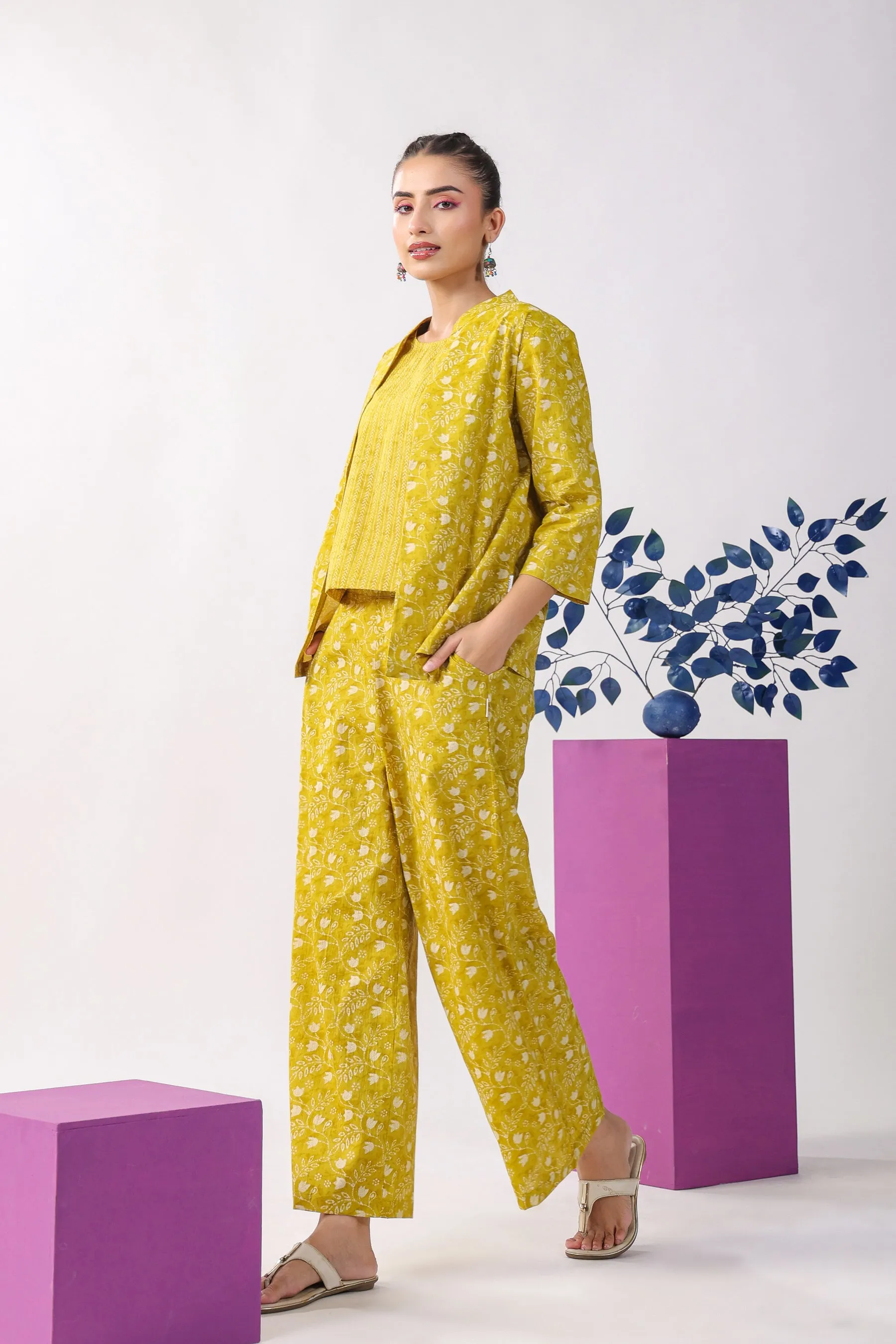 Dainty Florals with Arrows on Yellow Cotton Shrug Set