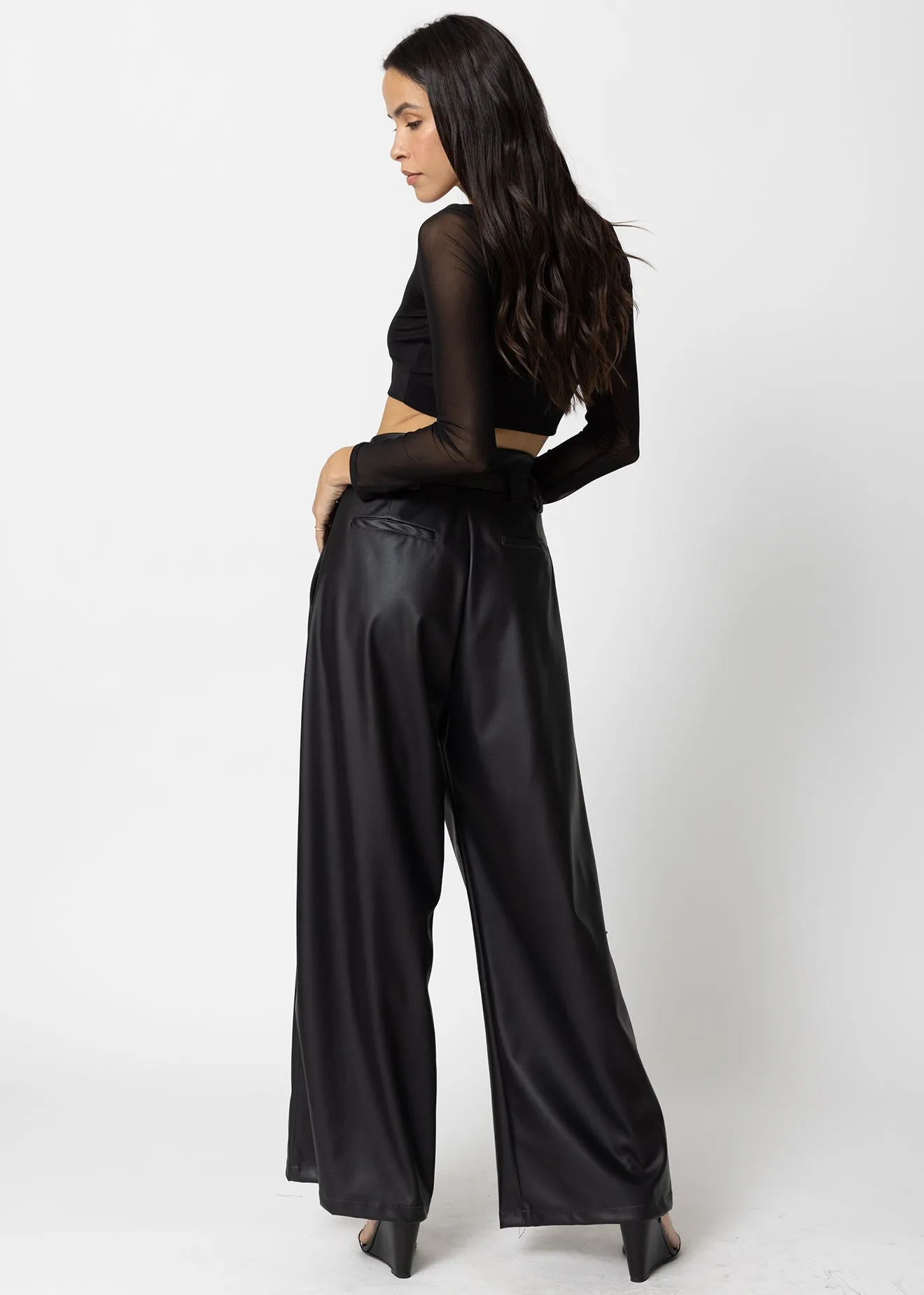 FAUX LEATHER KNOTCH WAIST PANT