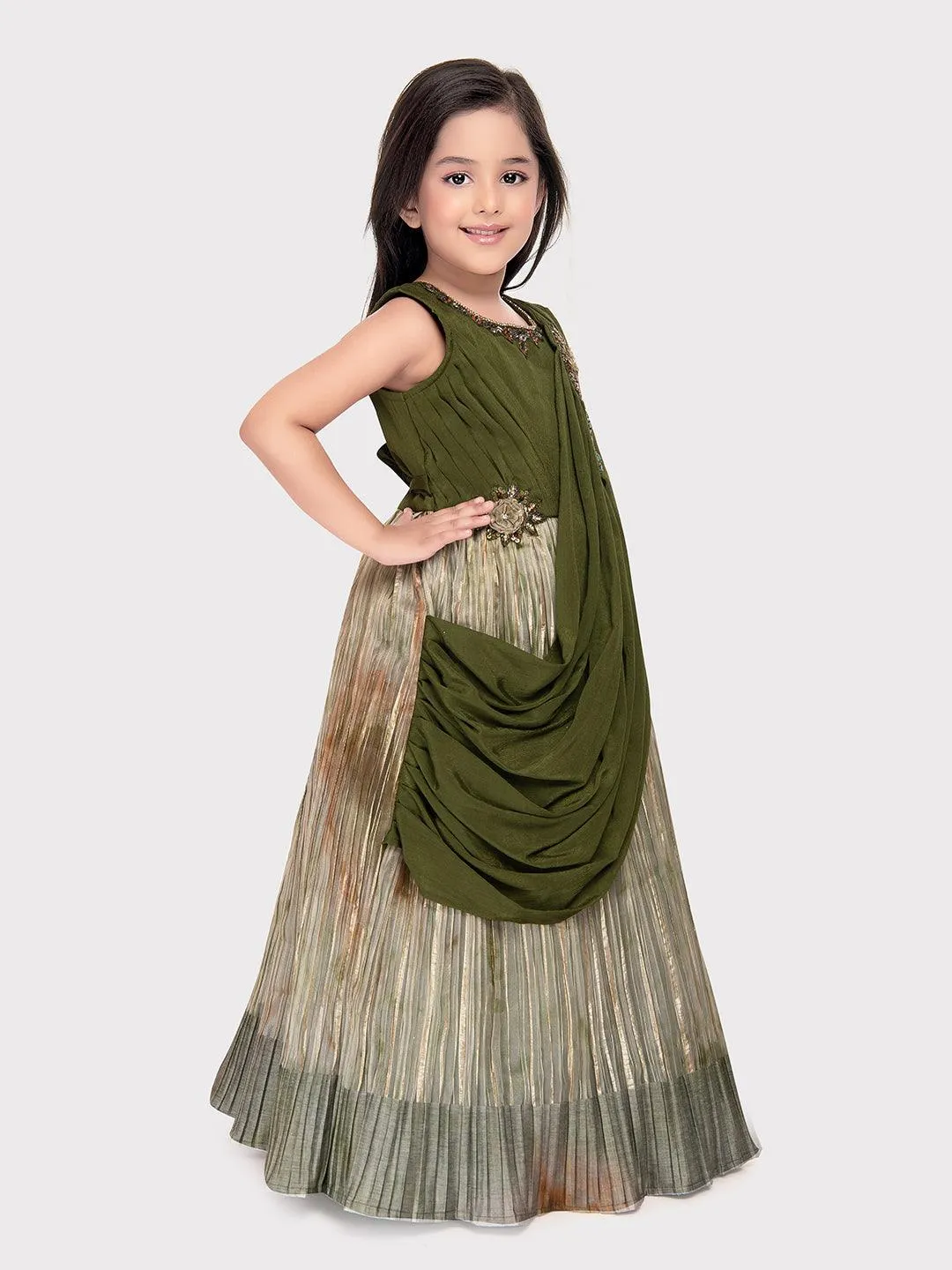 Green Coloured Simple Dupatta Style Ethnic Wear Gown For Girls \ Birthday Gown For Girls