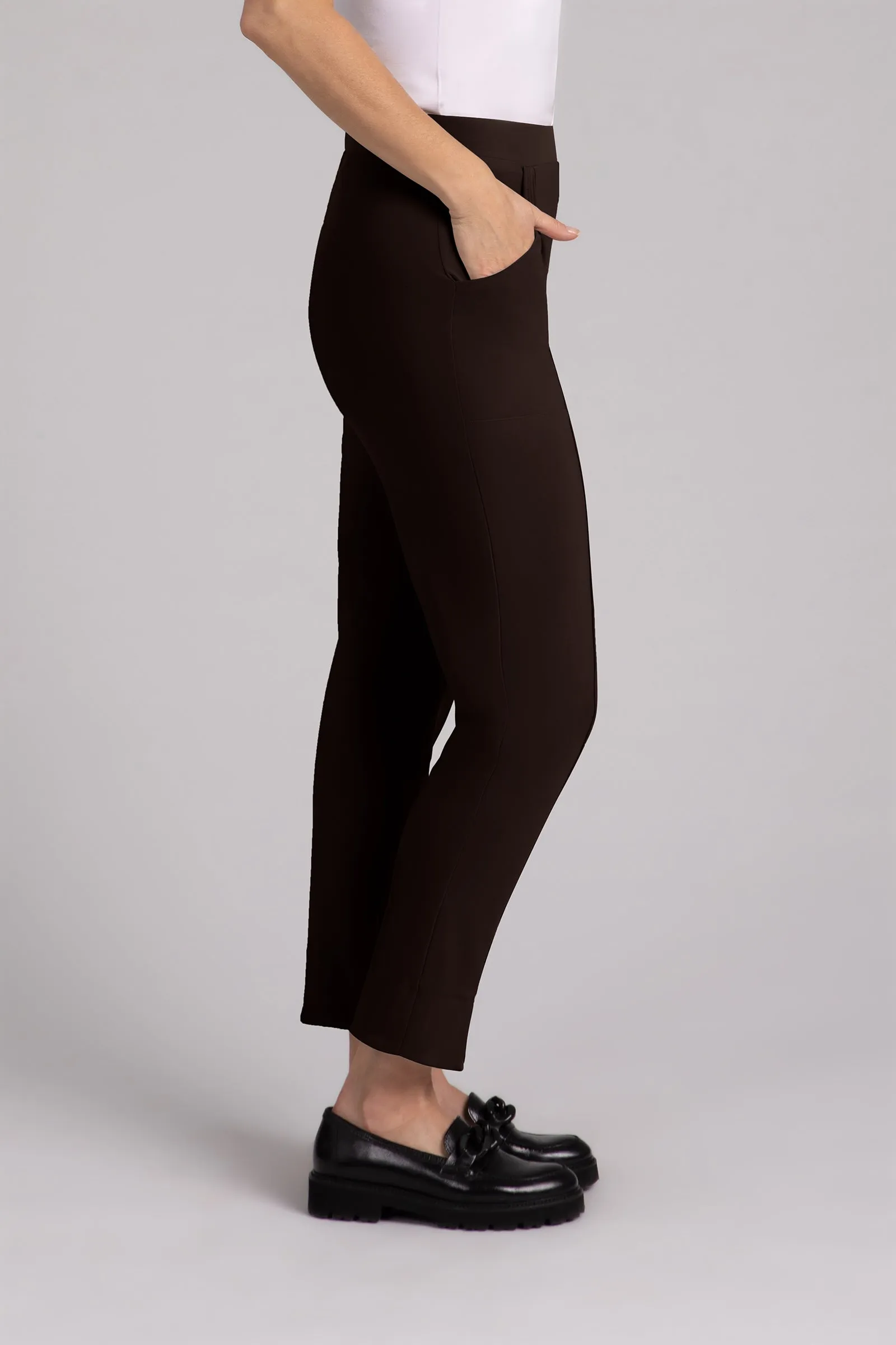 Hepburn Ankle Pant | Chocolate