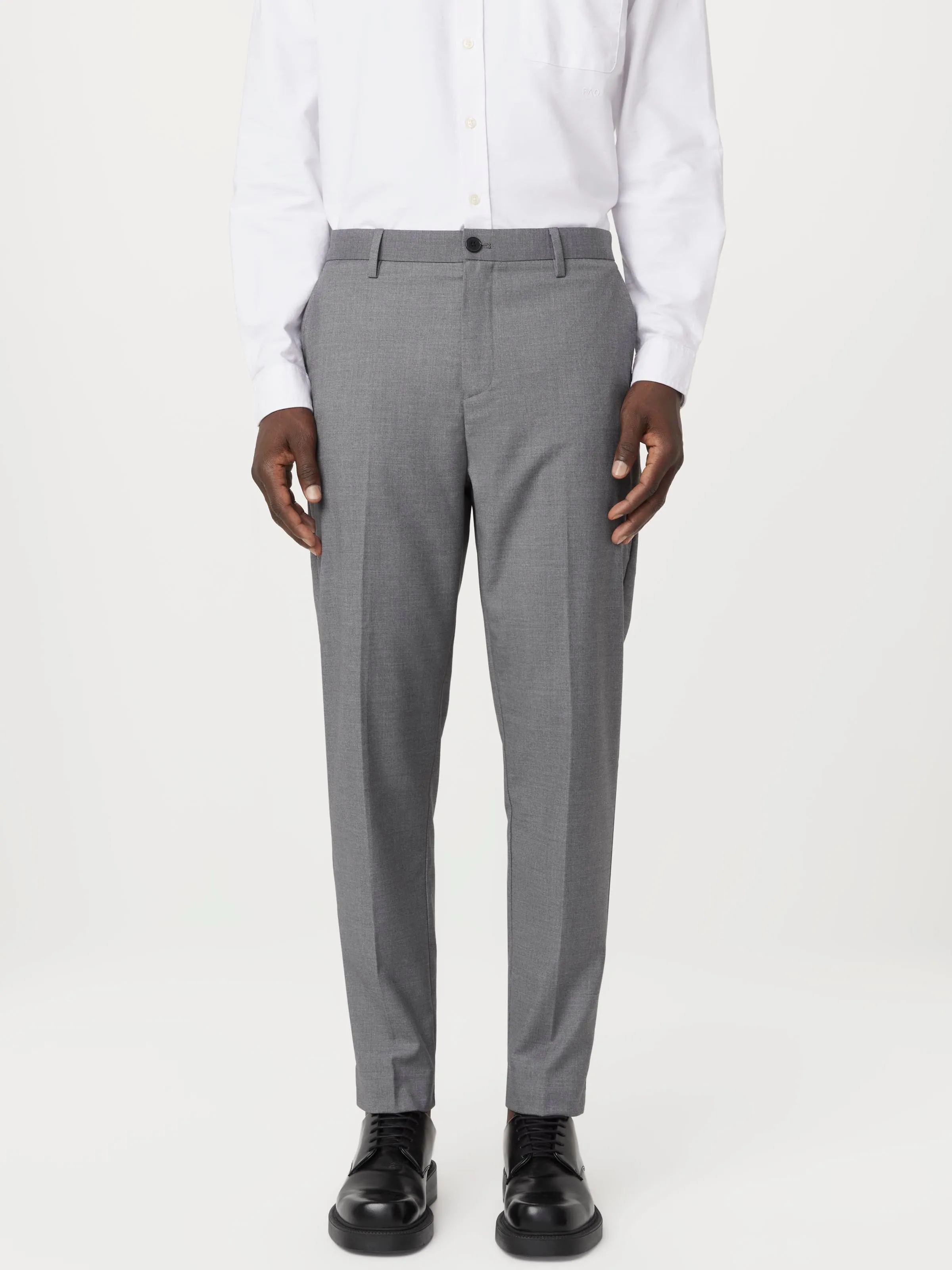 The Colin Tapered Pant in Grey