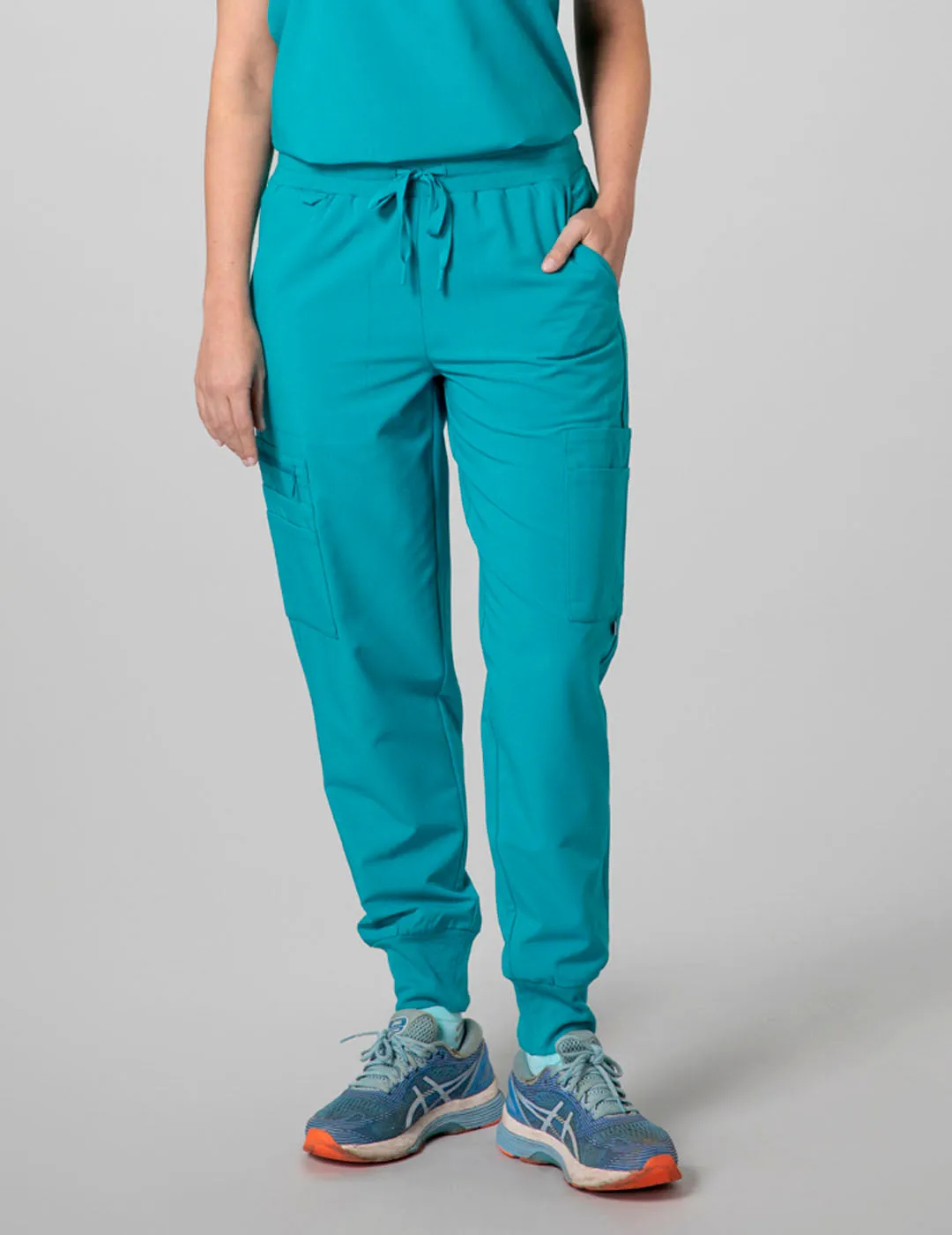 Womens Healthcare Essentials Bundle with Jogger Pants