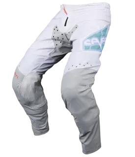 Zero Void Pant - White