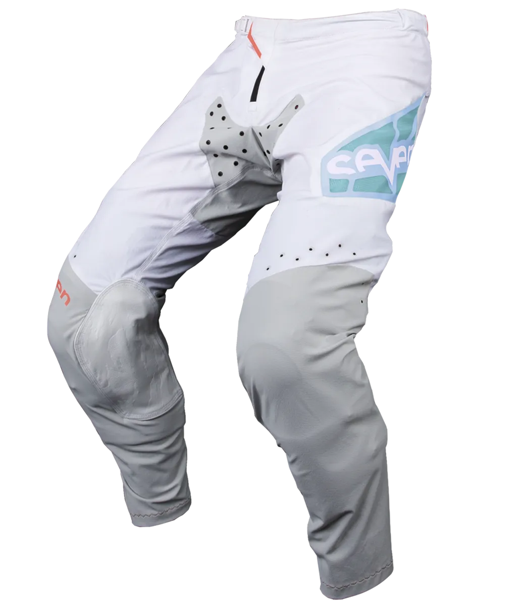 Zero Void Pant - White